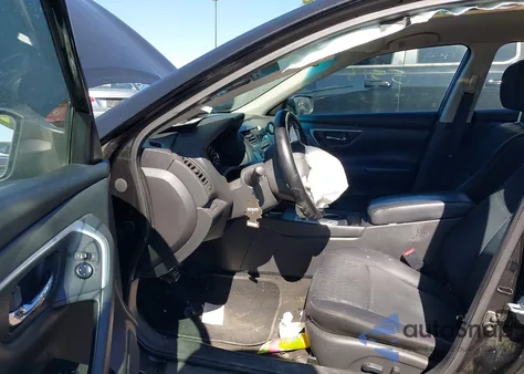 2016 Nissan Altima 2.5/2.5 S/2.5 Sl/2.5 Sr/2.5 Sv из США, поврежденный, VIN 1N4AL3AP1GC233697